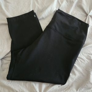 Nobull Project High Waisted Capri leggings